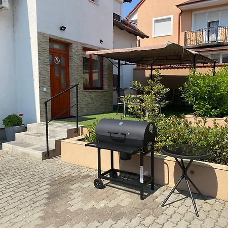 Familia Apartmanhaz * Sárvár