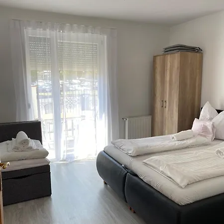 Familia Apartmanhaz Διαμέρισμα